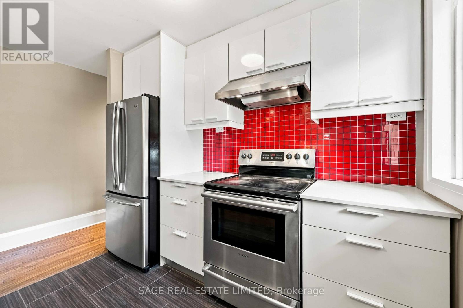 Main - 251 High Park Avenue, Toronto, Ontario  M6P 2S5 - Photo 19 - W13729516