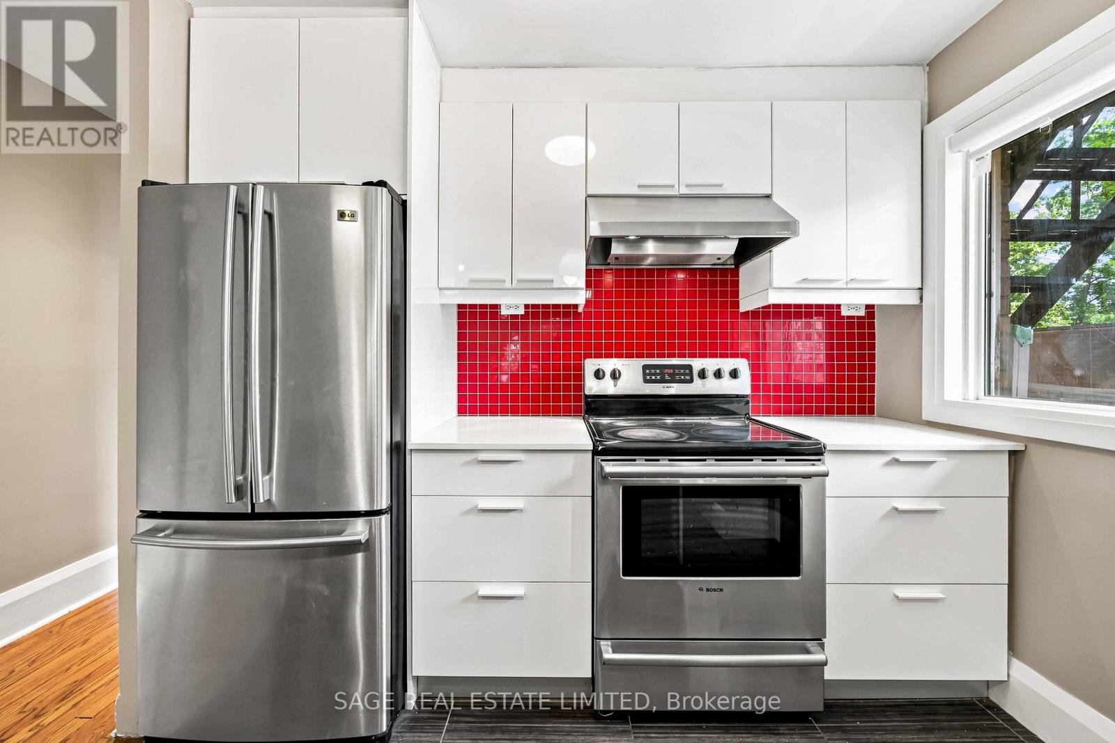 Main - 251 High Park Avenue, Toronto, Ontario  M6P 2S5 - Photo 20 - W13729516