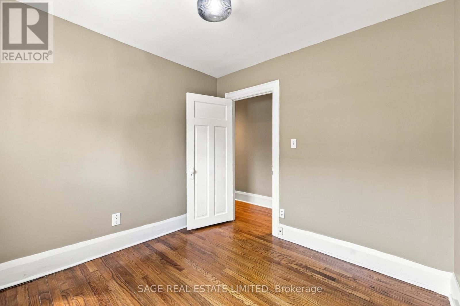 Main - 251 High Park Avenue, Toronto, Ontario  M6P 2S5 - Photo 24 - W13729516