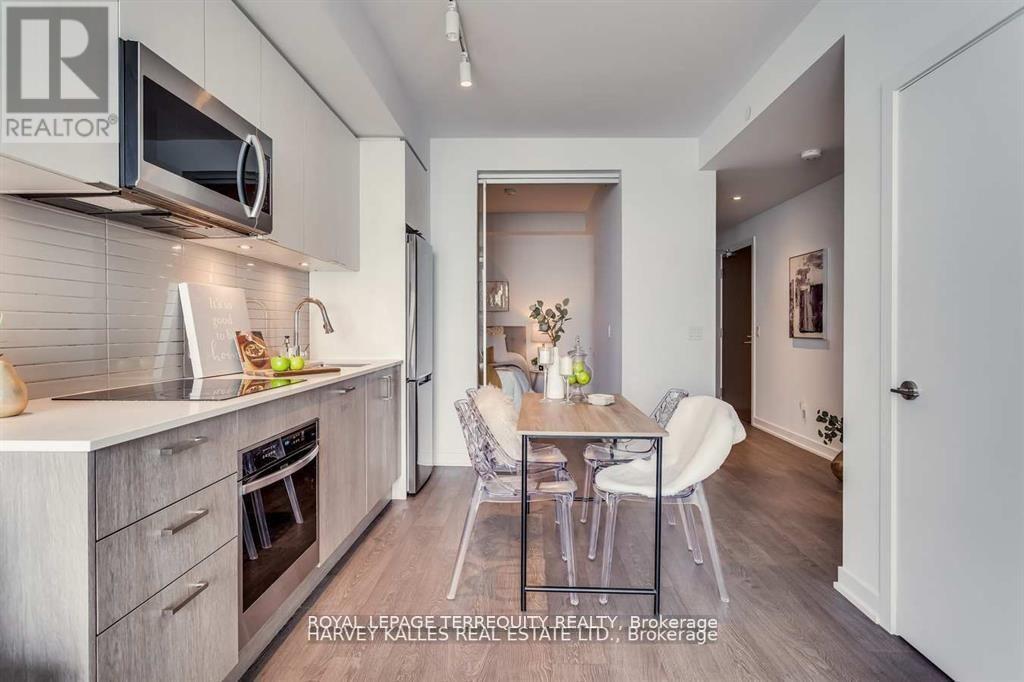 1708 - 1926 Lake Shore Boulevard W, Toronto, Ontario  M6S 1A1 - Photo 11 - W13729520