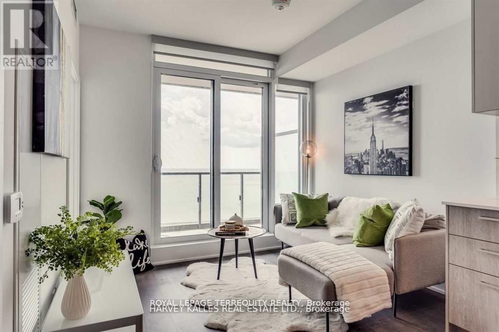 1708 - 1926 Lake Shore Boulevard W, Toronto, Ontario  M6S 1A1 - Photo 17 - W13729520