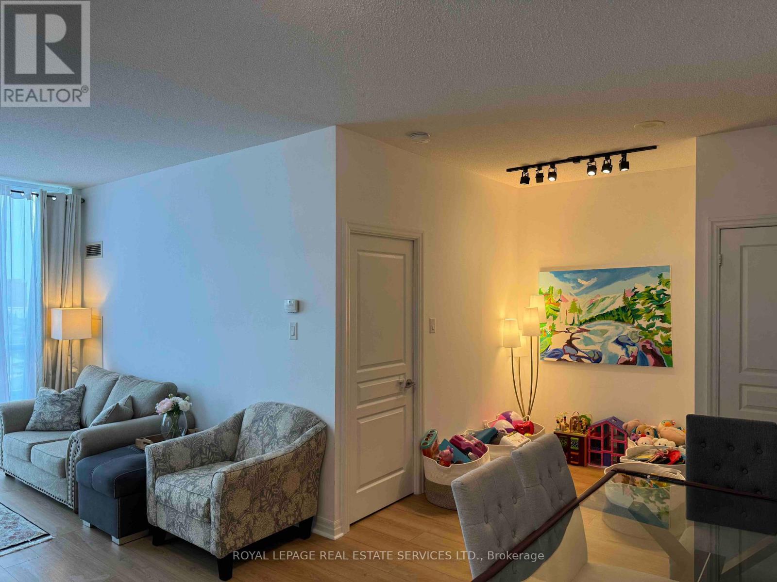 1205 - 3515 Kariya Drive S, Mississauga, Ontario  L5B 0C1 - Photo 7 - W13729536