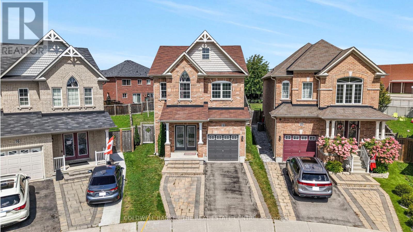18 Herefordshire Crescent, Newmarket, Ontario  L9N 0B7 - Photo 2 - N13728542