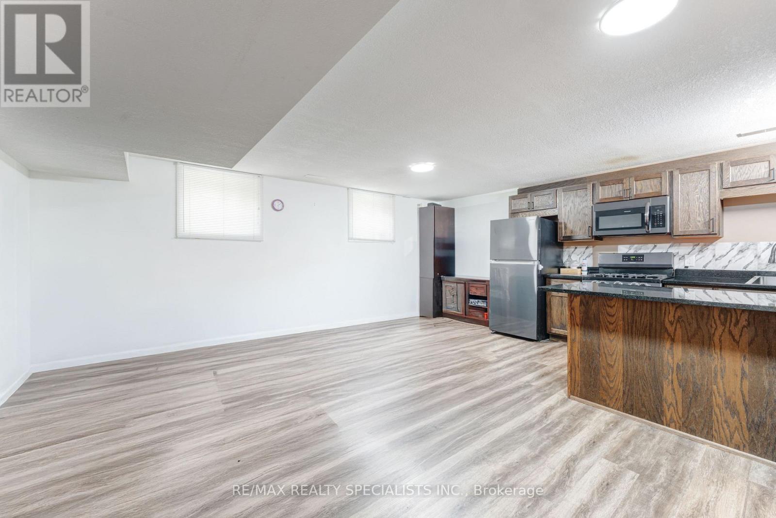 71 Mcfarlane Drive, Cambridge, Ontario  N3C 4L7 - Photo 6 - X13729500