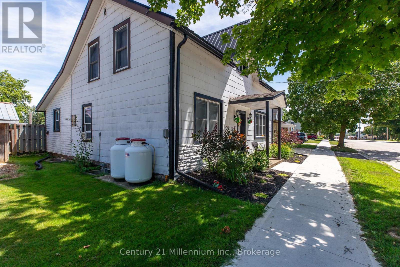 544 Louisa Street, West Grey, Ontario  N0G 1C0 - Photo 5 - X13576344