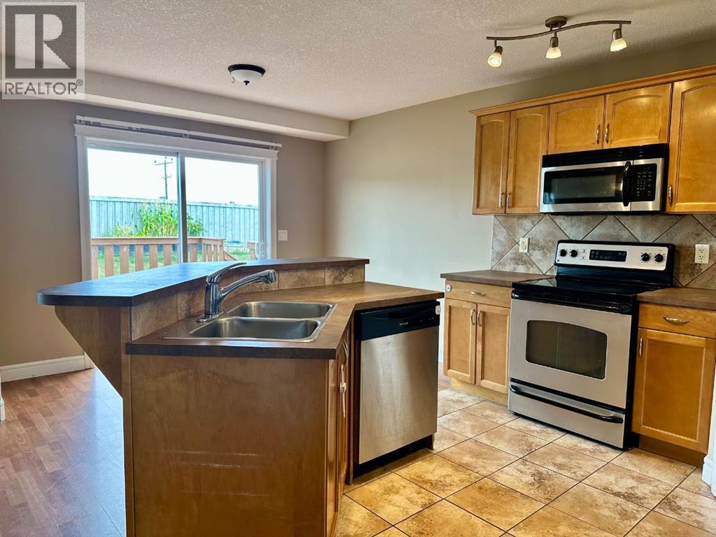 9022 131 Avenue, Grande Prairie, Alberta  T8X 0A9 - Photo 2 - A2330135