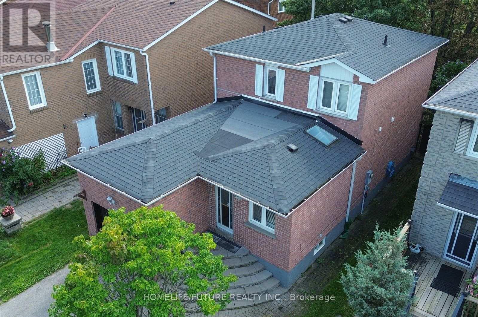 32 Marshall Crescent, Ajax, Ontario  L1T 2N5 - Photo 5 - E13729572