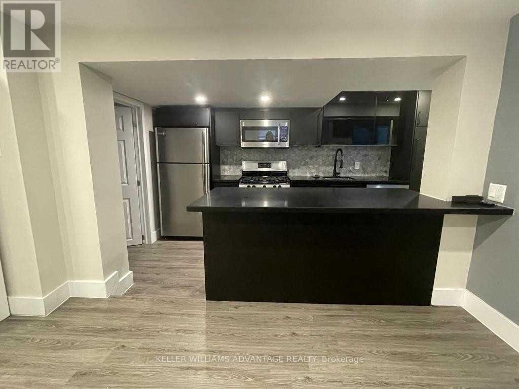 #lower - 372 Highfield Road, Toronto, Ontario  M4L 2V6 - Photo 3 - E13729582
