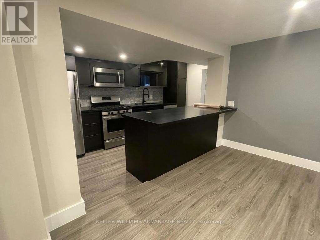 #lower - 372 Highfield Road, Toronto, Ontario  M4L 2V6 - Photo 4 - E13729582