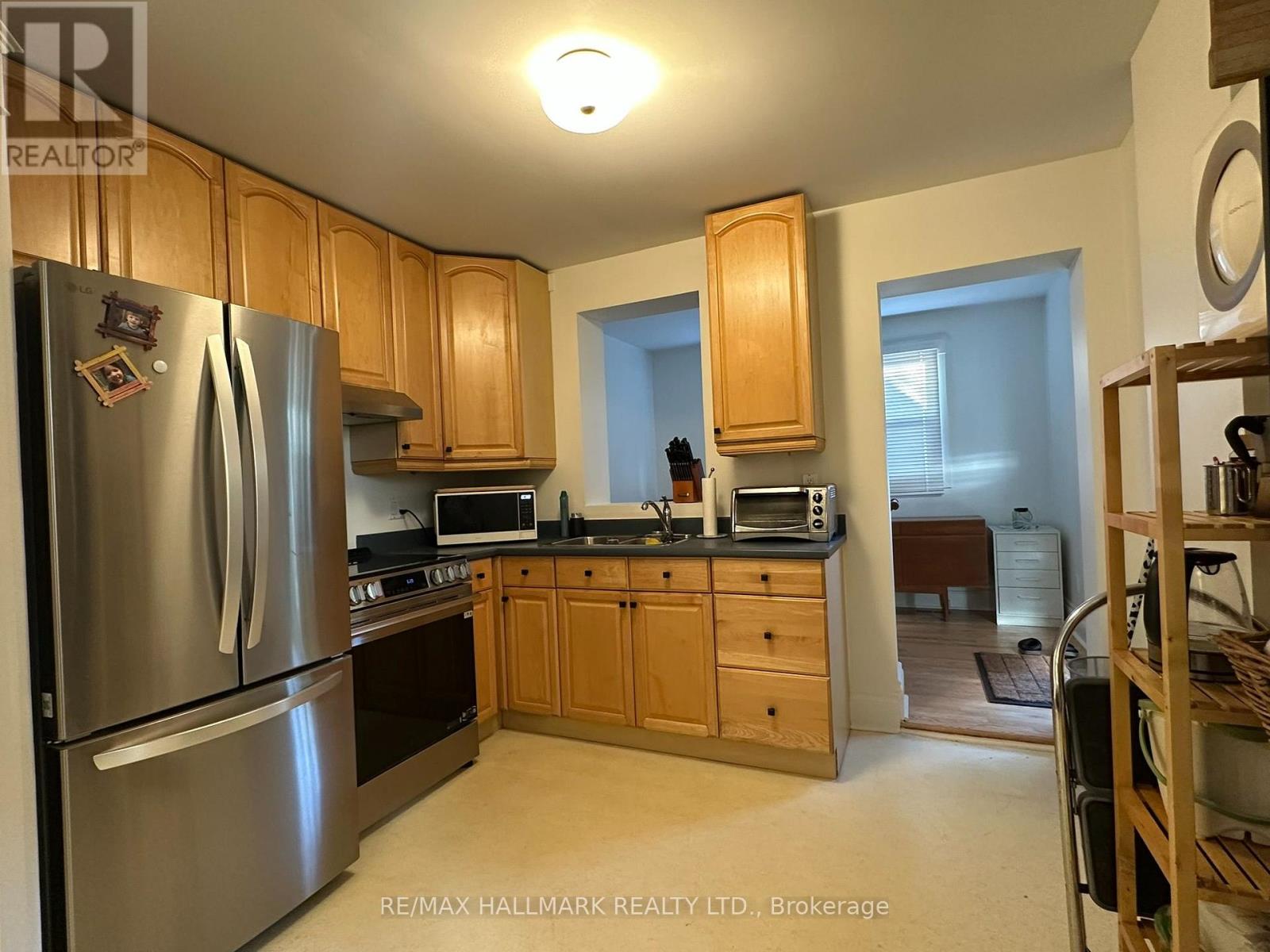 Unit #1 - 134 Ferrier Avenue, Toronto, Ontario  M4K 3H4 - Photo 3 - E13729588