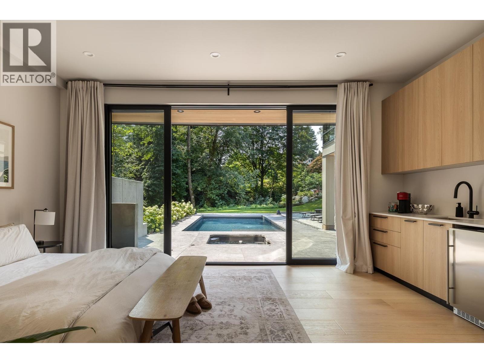 450 Macbeth Crescent, West Vancouver, British Columbia  V7T 1V7 - Photo 31 - R3160234