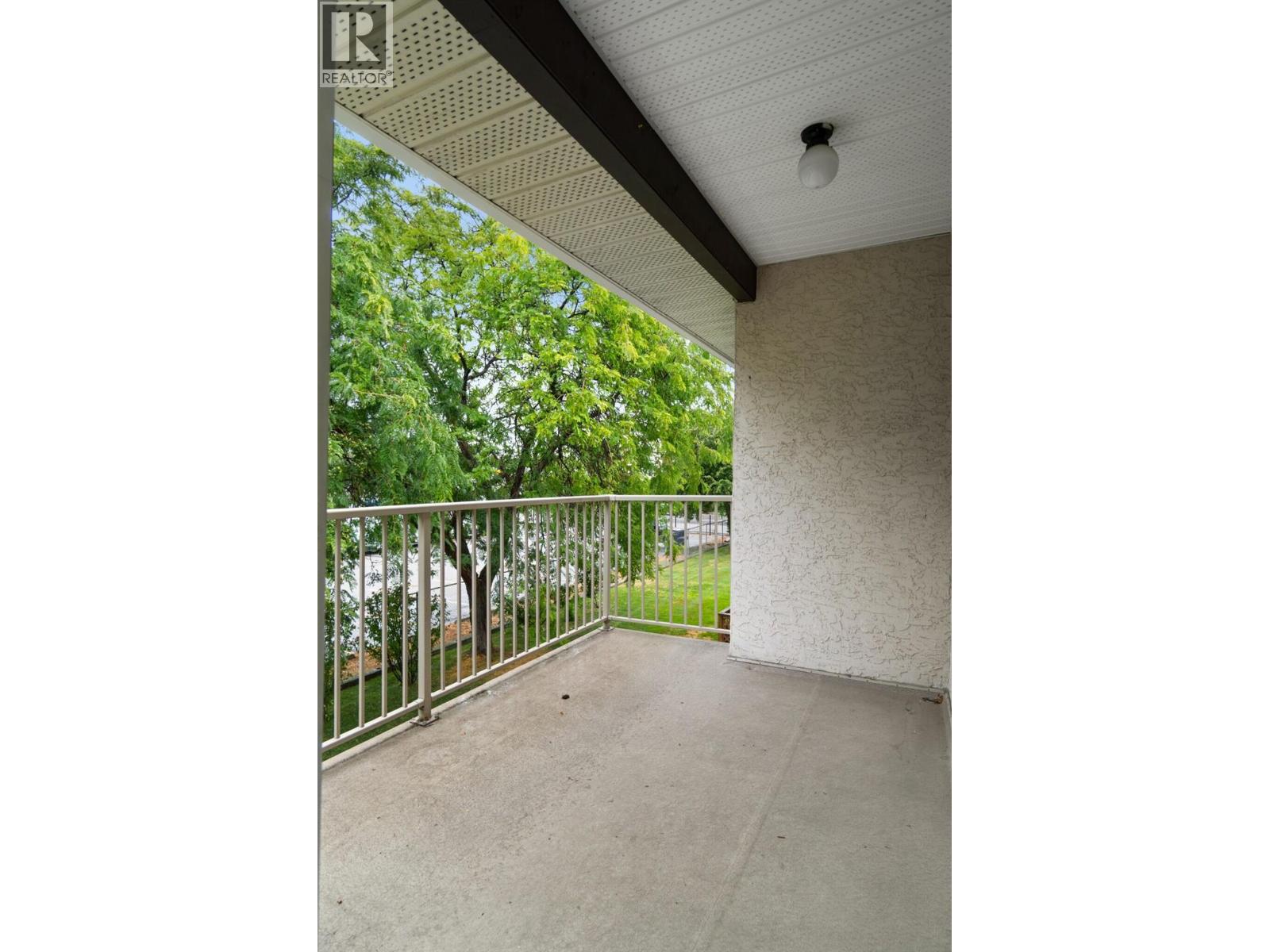 200 Gerstmar Road Unit# 11, Kelowna, British Columbia  V1X 4A7 - Photo 13 - 10399277