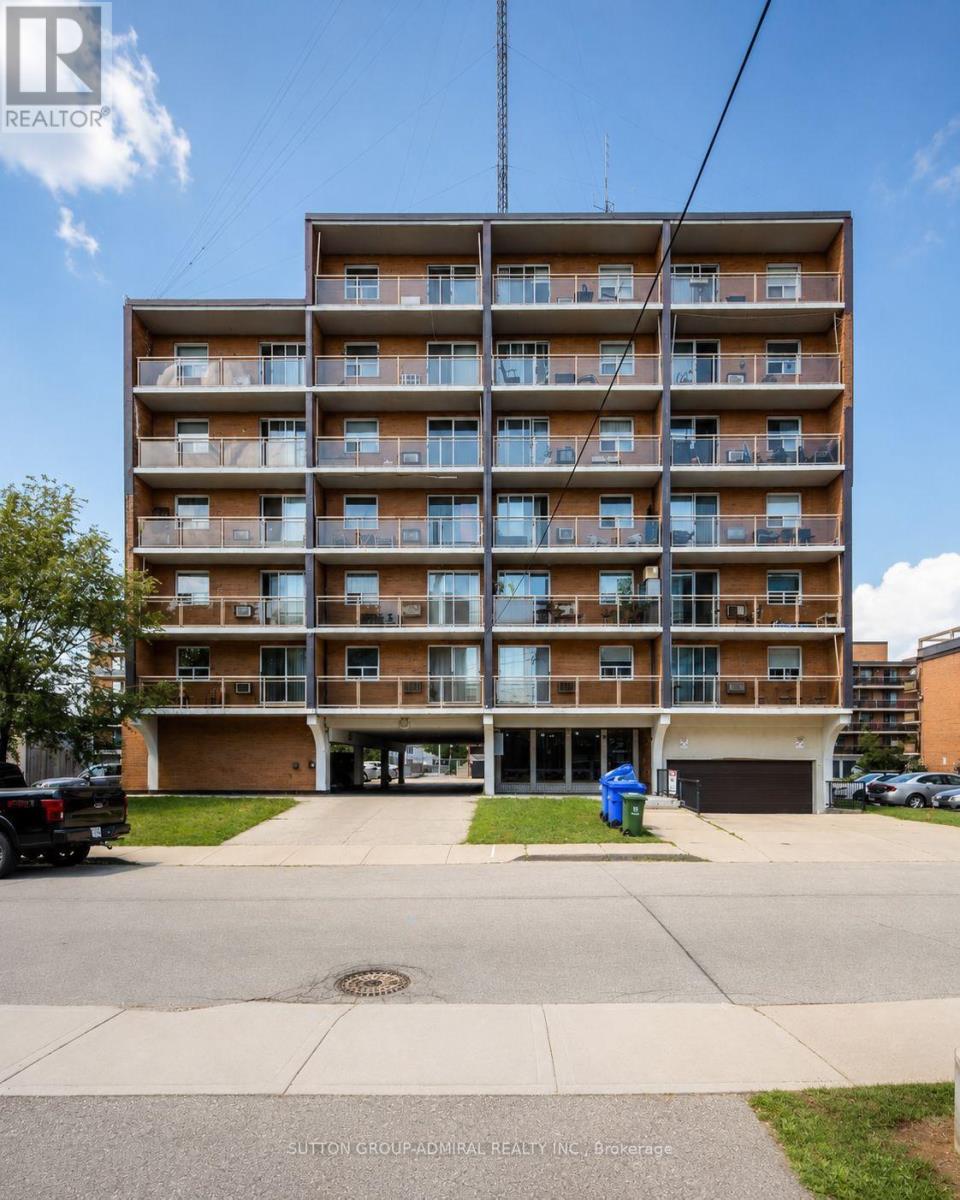 704 - 30 SUMMIT AVENUE, Hamilton, Ontario