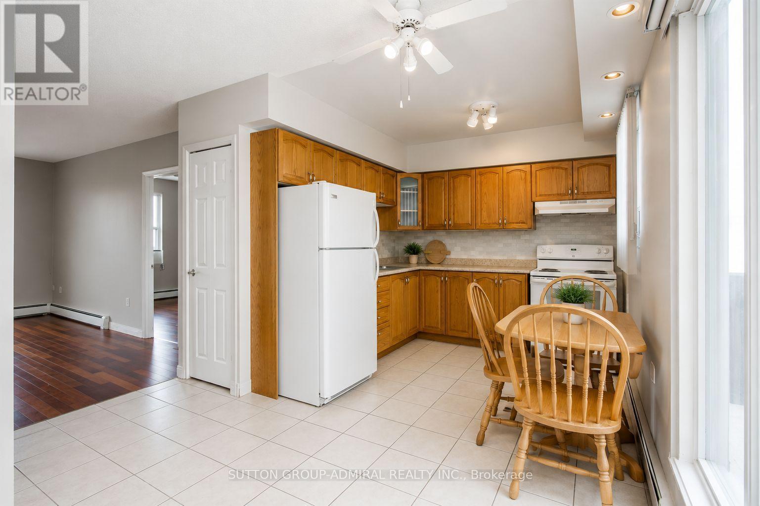 704 - 30 Summit Avenue, Hamilton, Ontario  L8V 2R8 - Photo 3 - X13729554