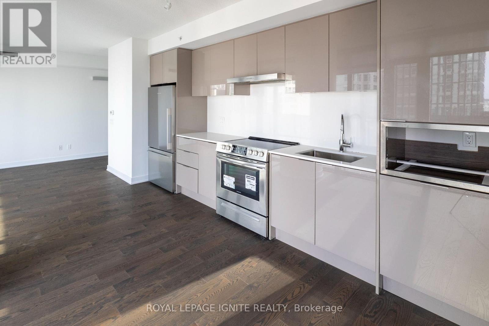 1417 - 25 Richmond Street, Toronto, Ontario  M5C 0A6 - Photo 2 - C13729608