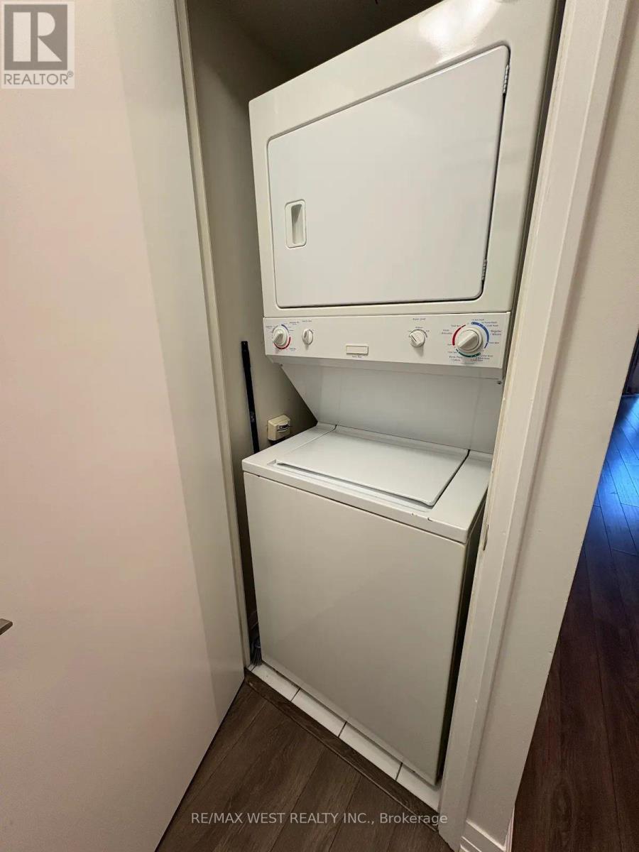 2209 - 21 Carlton Street, Toronto, Ontario  M5B 1L3 - Photo 10 - C13729614