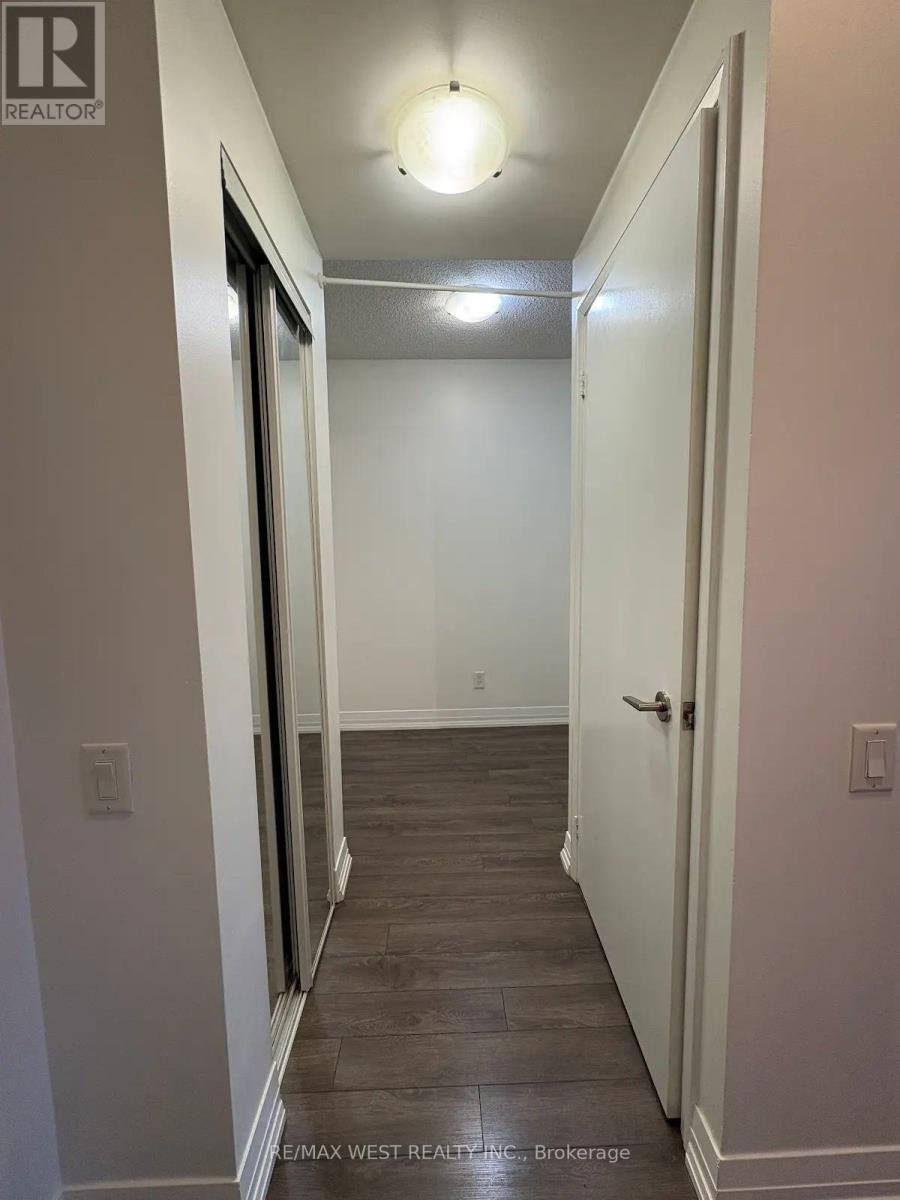 2209 - 21 Carlton Street, Toronto, Ontario  M5B 1L3 - Photo 7 - C13729614