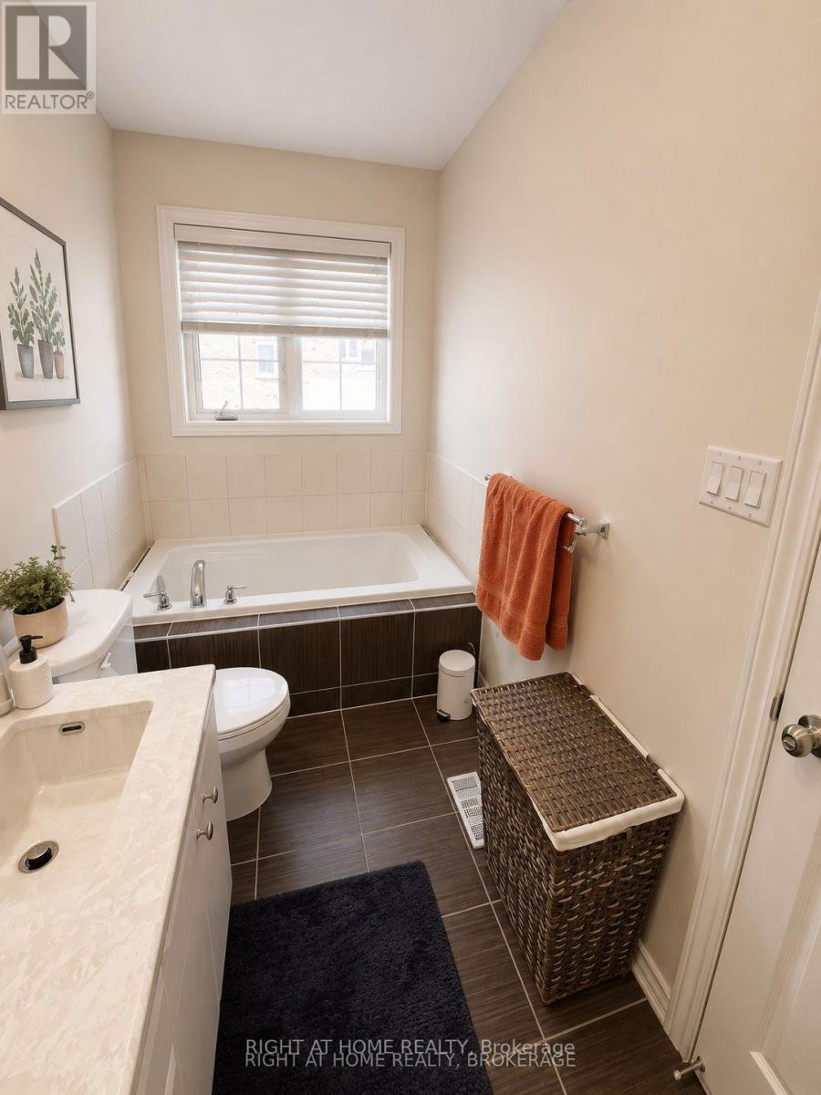 60 Zachary Place N, Vaughan, Ontario  L4H 3S4 - Photo 13 - N13729628