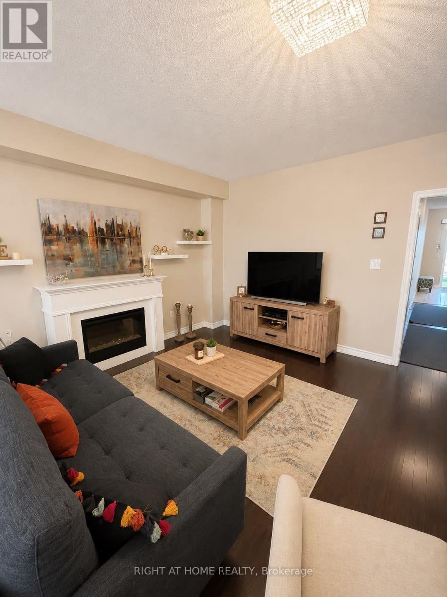 60 Zachary Place N, Vaughan, Ontario  L4H 3S4 - Photo 8 - N13729628