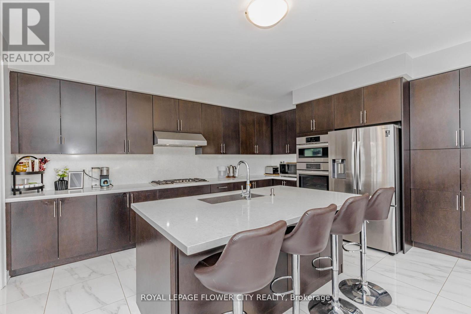 57 Dotchson Avenue, Caledon, Ontario  L7C 4G7 - Photo 13 - W13729630