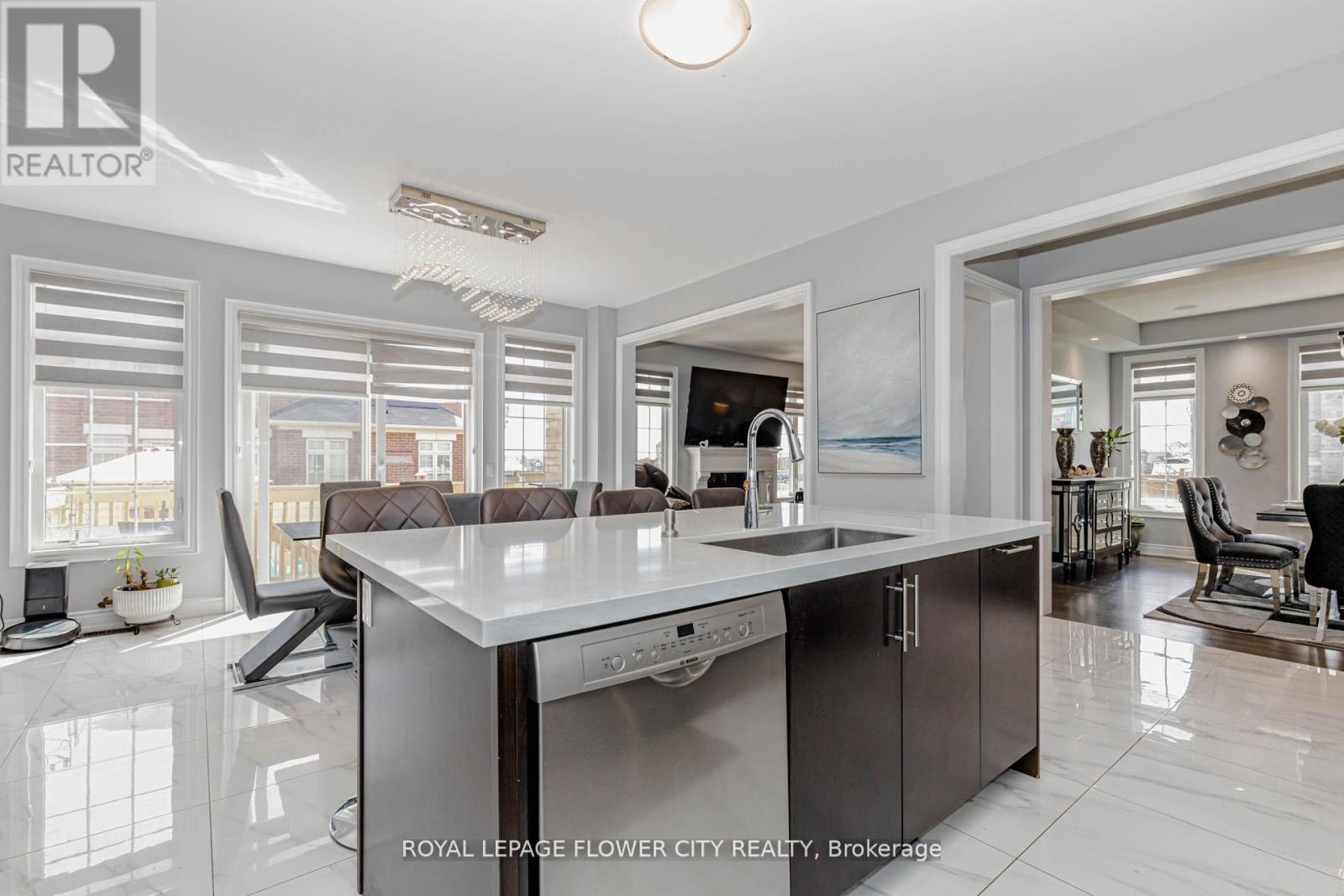 57 Dotchson Avenue, Caledon, Ontario  L7C 4G7 - Photo 15 - W13729630