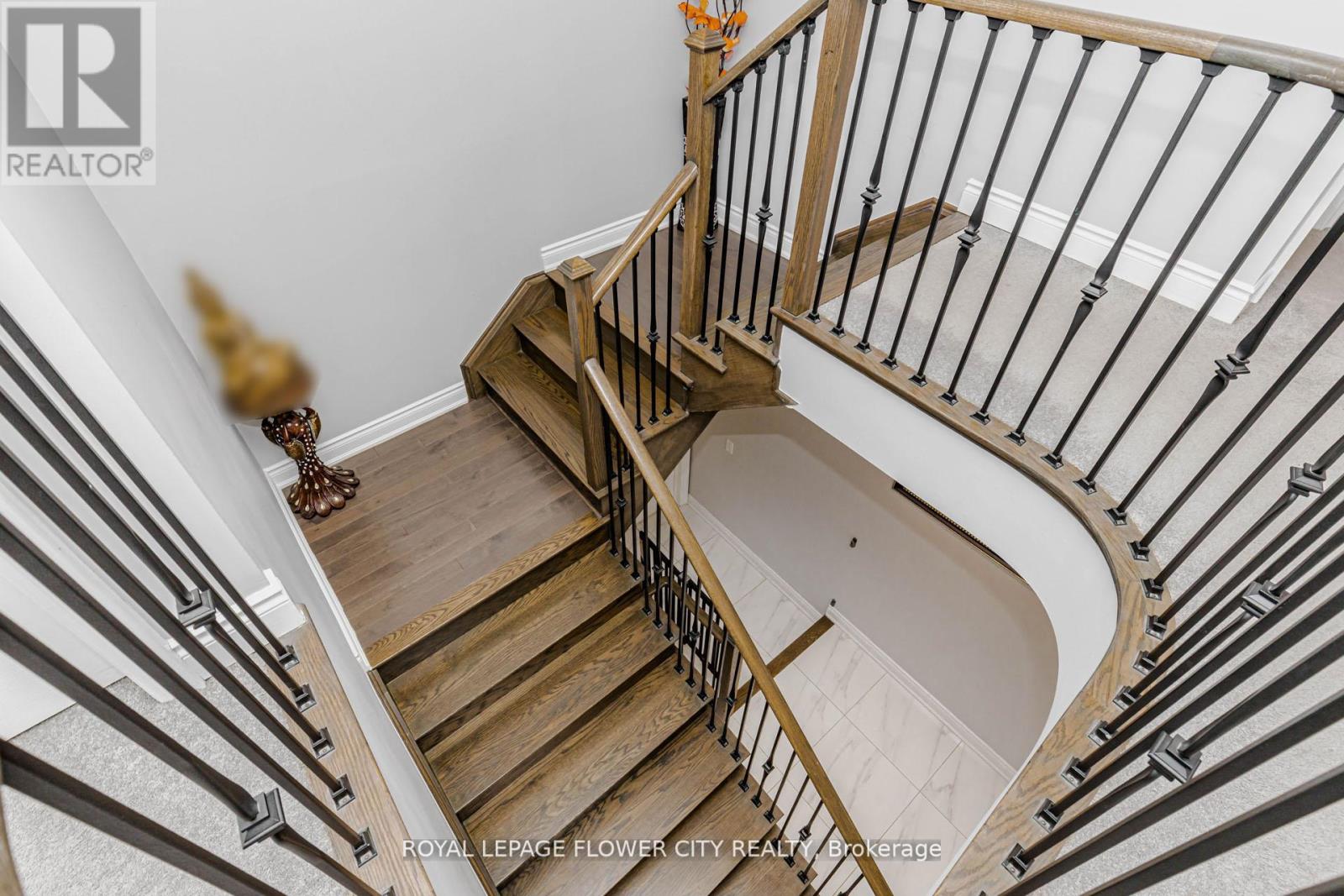 57 Dotchson Avenue, Caledon, Ontario  L7C 4G7 - Photo 19 - W13729630