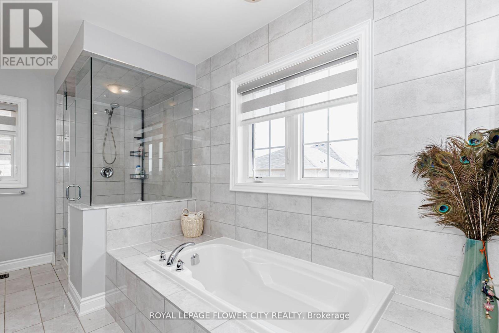 57 Dotchson Avenue, Caledon, Ontario  L7C 4G7 - Photo 23 - W13729630