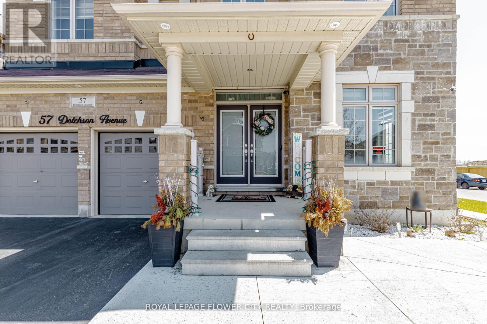 57 Dotchson Avenue, Caledon, Ontario  L7C 4G7 - Photo 4 - W13729630
