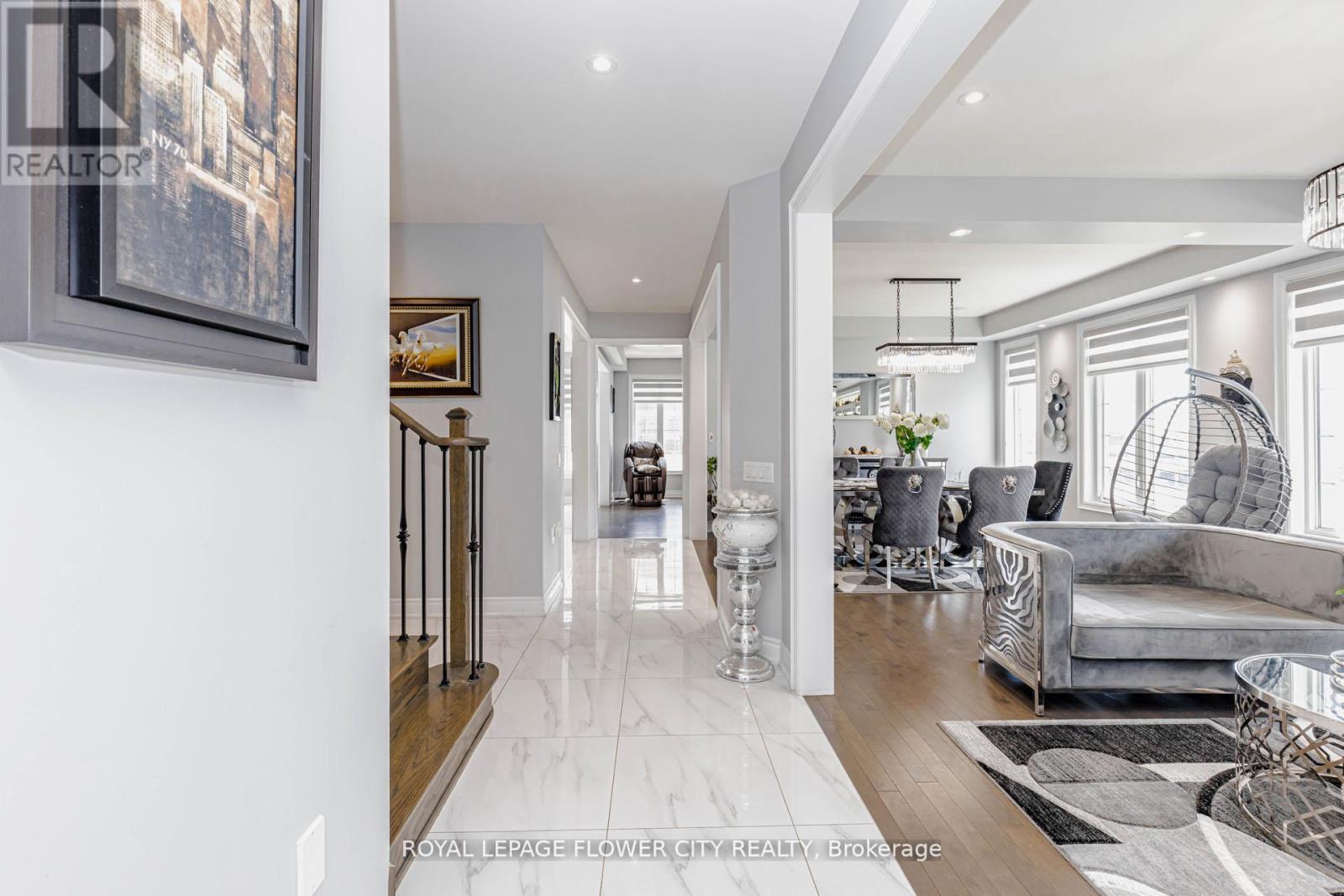 57 Dotchson Avenue, Caledon, Ontario  L7C 4G7 - Photo 8 - W13729630