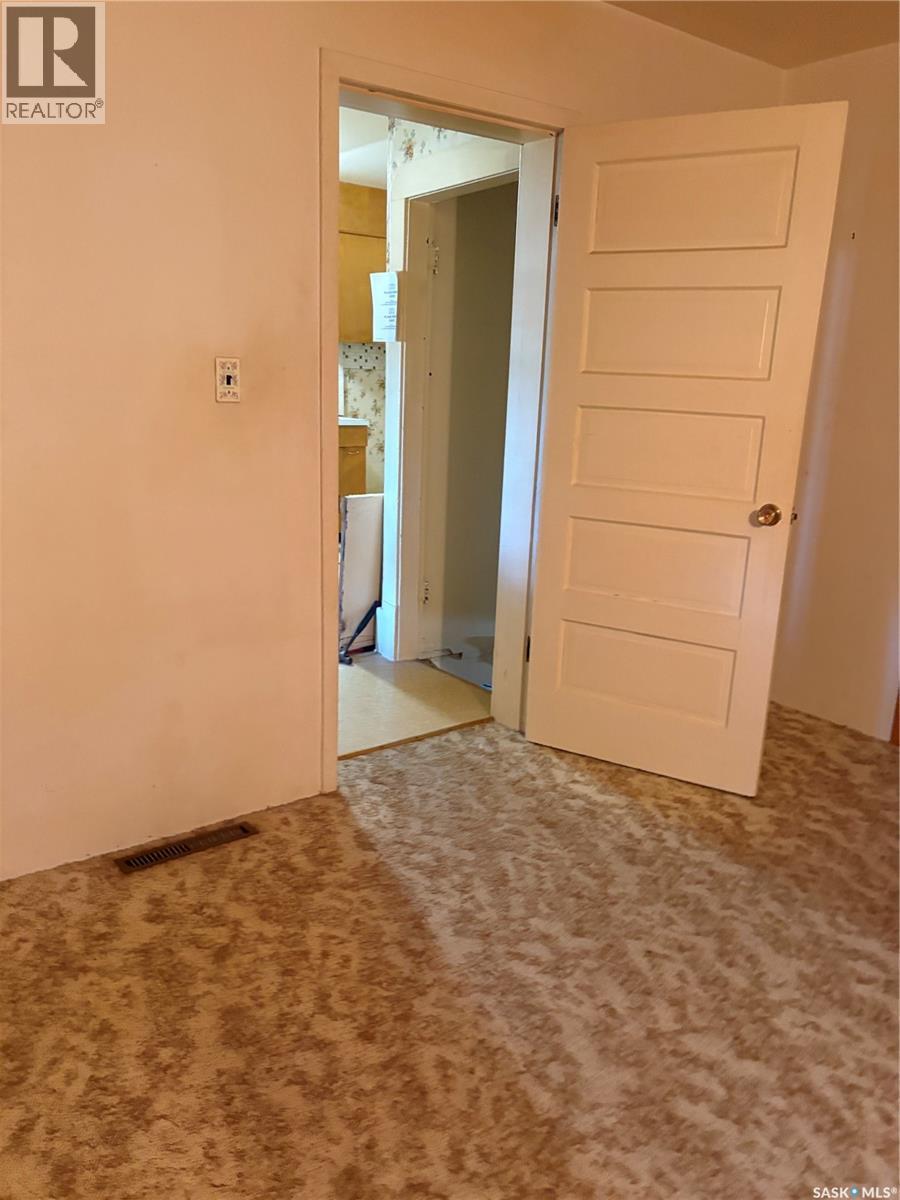 214 West Avenue, Kamsack, Saskatchewan  S0A 1S0 - Photo 14 - SK046478