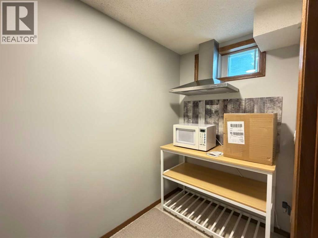 151 Sandstone Place Nw, Calgary, Alberta  T3K 2Z6 - Photo 34 - A2337961