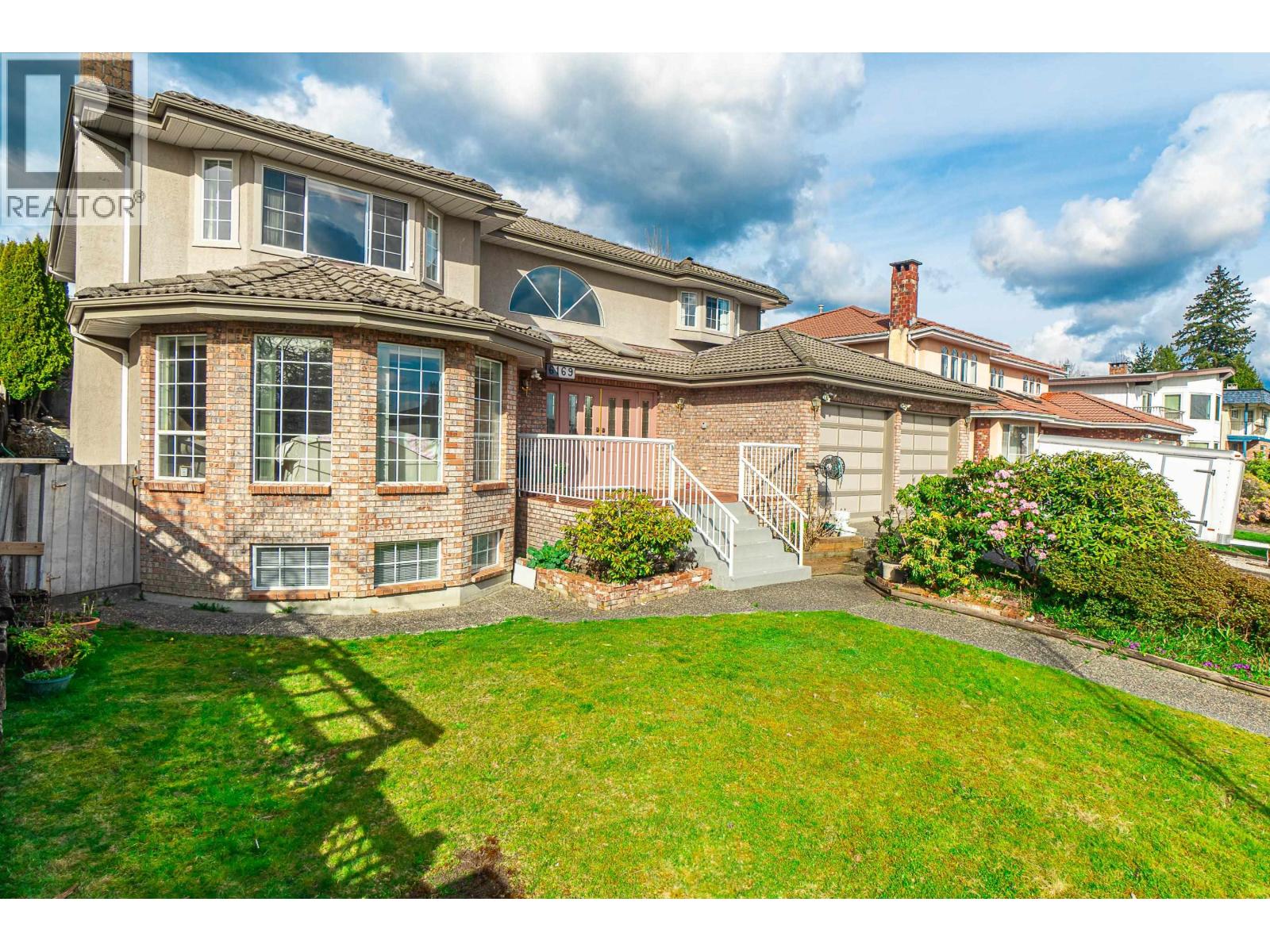 6169 LOCHDALE STREET, Burnaby, British Columbia