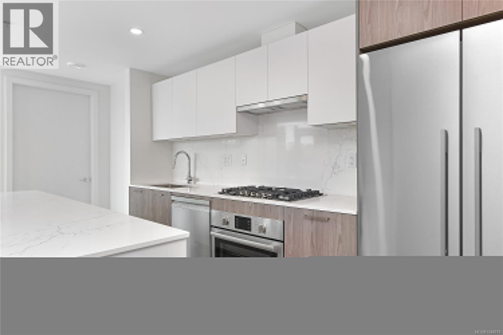 608 899 Esquimalt Rd