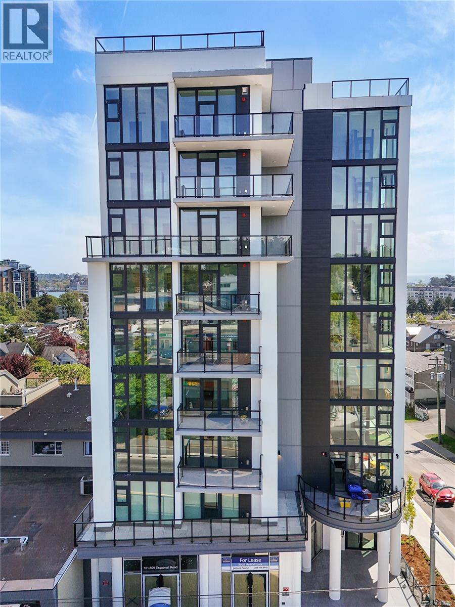 608 899 Esquimalt Rd