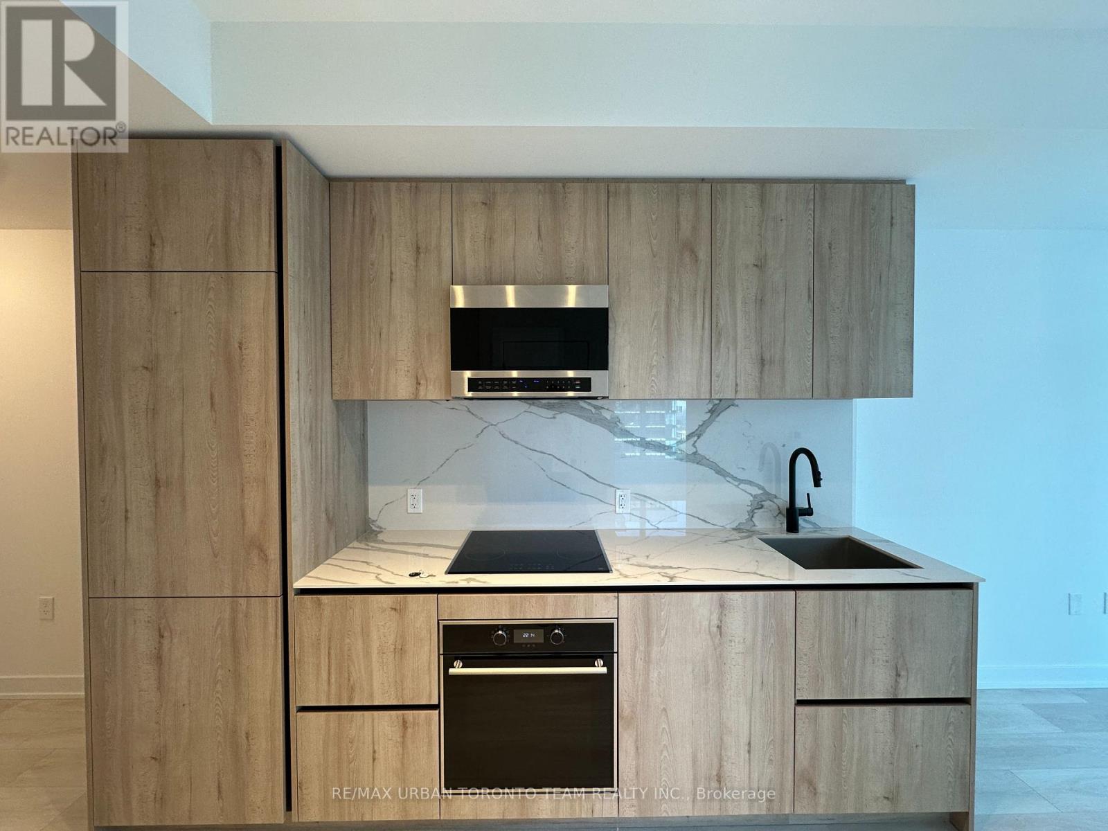 3305 - 127 Broadway Avenue, Toronto, Ontario M4P 1V4 - Photo 3 - C13729650