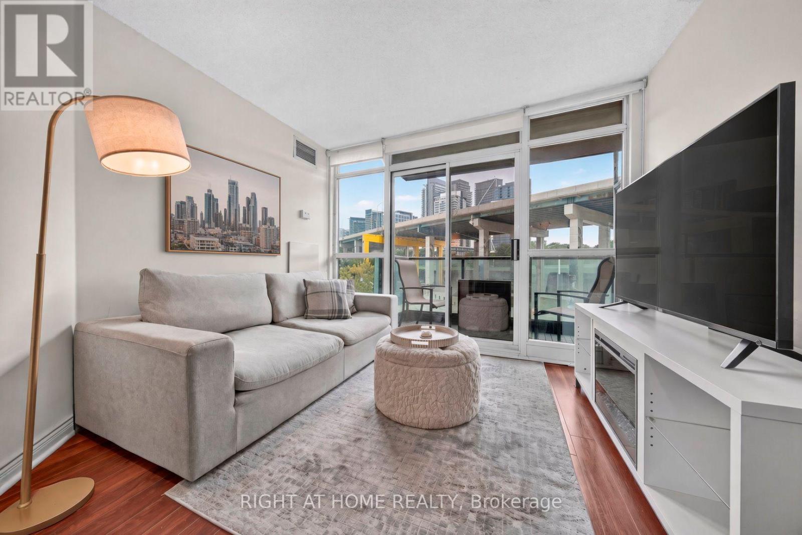 321 - 231 Fort York Boulevard, Toronto, Ontario M5V 1B2 - Photo 6 - C13729504