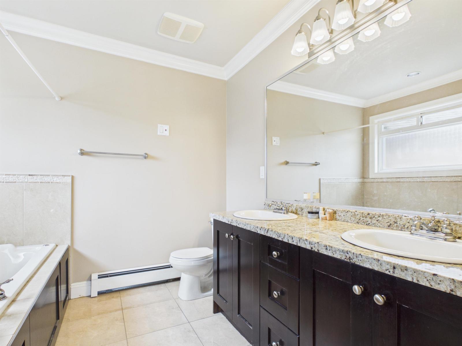 14585 59a Avenue, Surrey, British Columbia  V3S 7B5 - Photo 14 - R3160198
