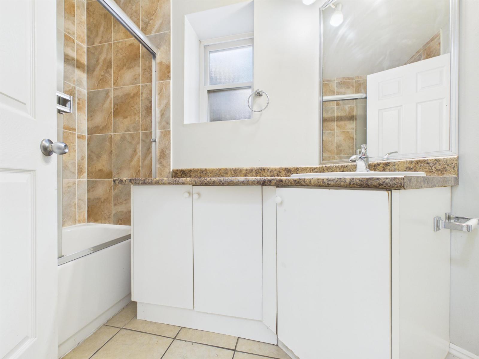 14585 59a Avenue, Surrey, British Columbia  V3S 7B5 - Photo 32 - R3160198