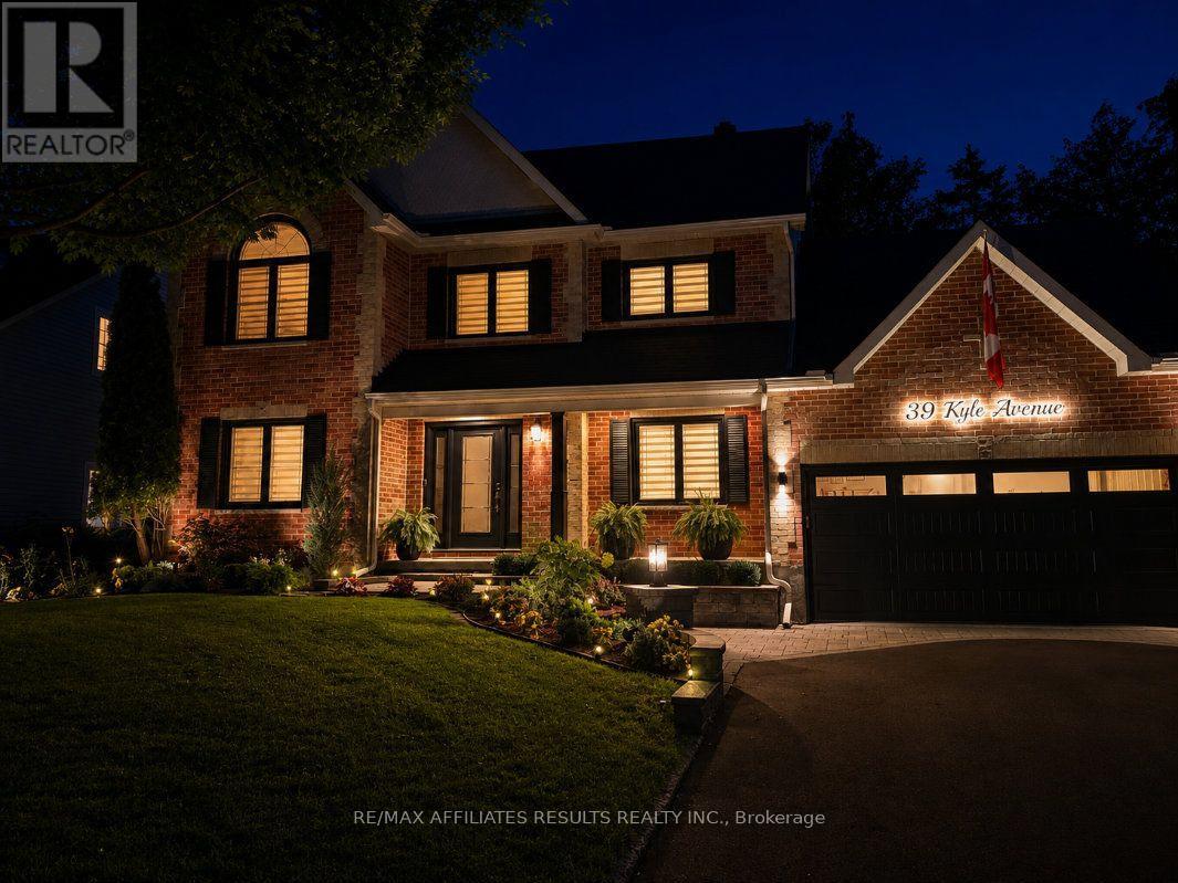 39 Kyle Avenue, Ottawa, Ontario  K2S 1G9 - Photo 2 - X13729688