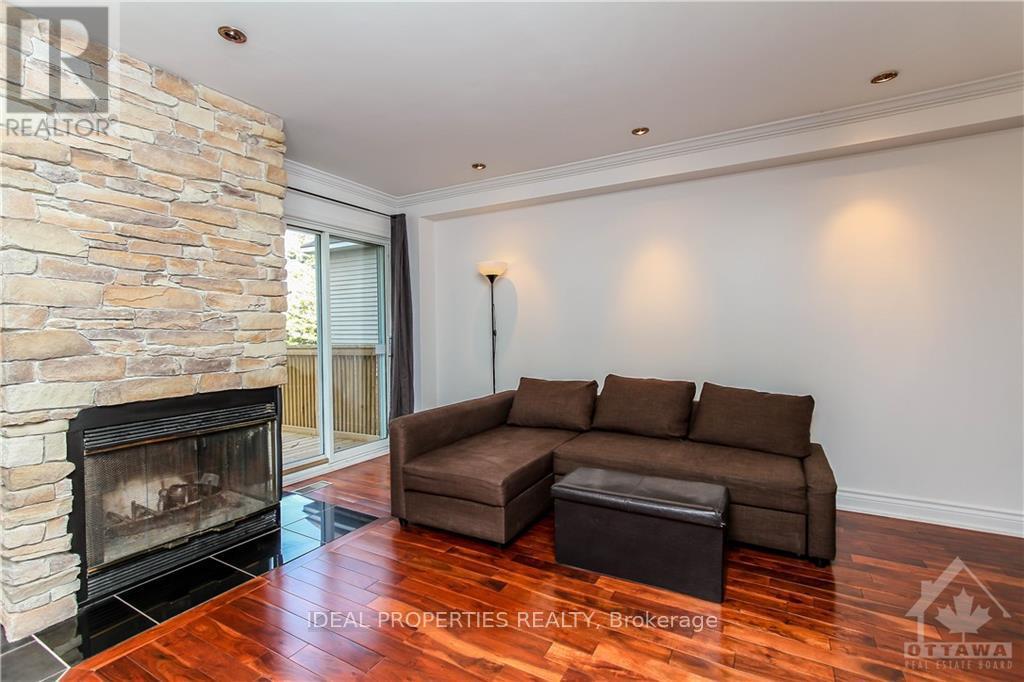 54 Thornbury Crescent, Ottawa, Ontario  K2G 6C4 - Photo 5 - X13729718