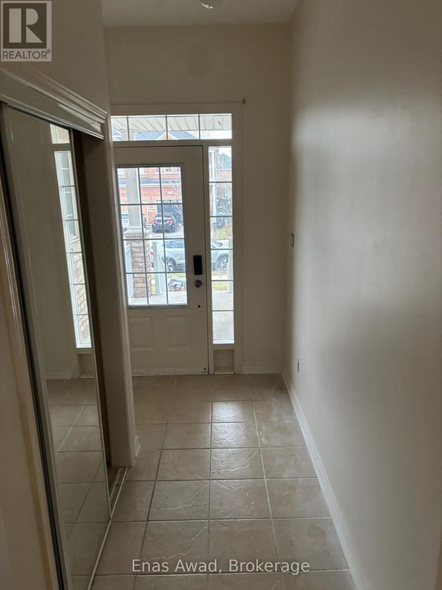 70 Churchill Street, Waterloo, Ontario  N2L 2X2 - Photo 2 - X13729702