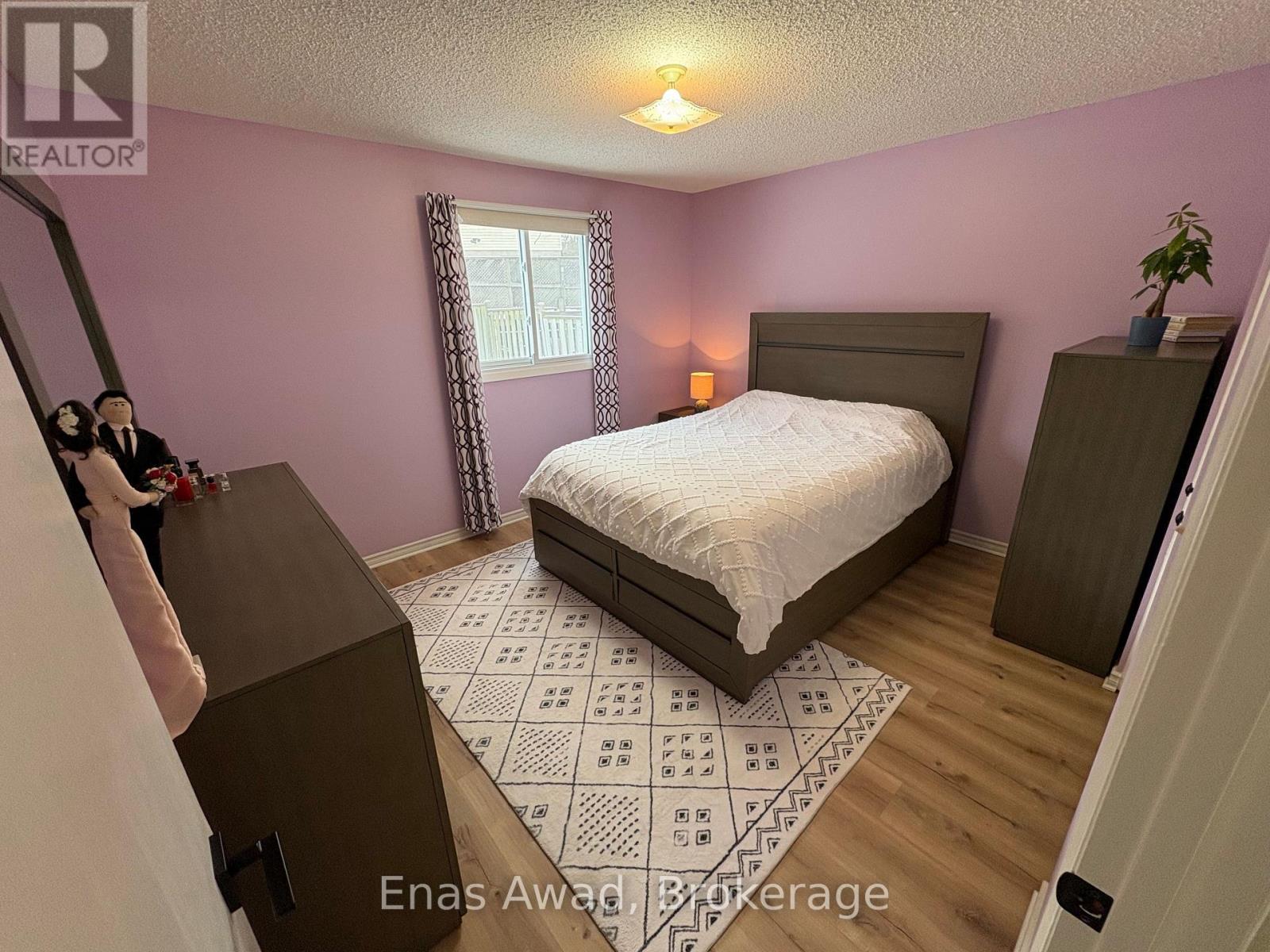 70 Churchill Street, Waterloo, Ontario  N2L 2X2 - Photo 4 - X13729702
