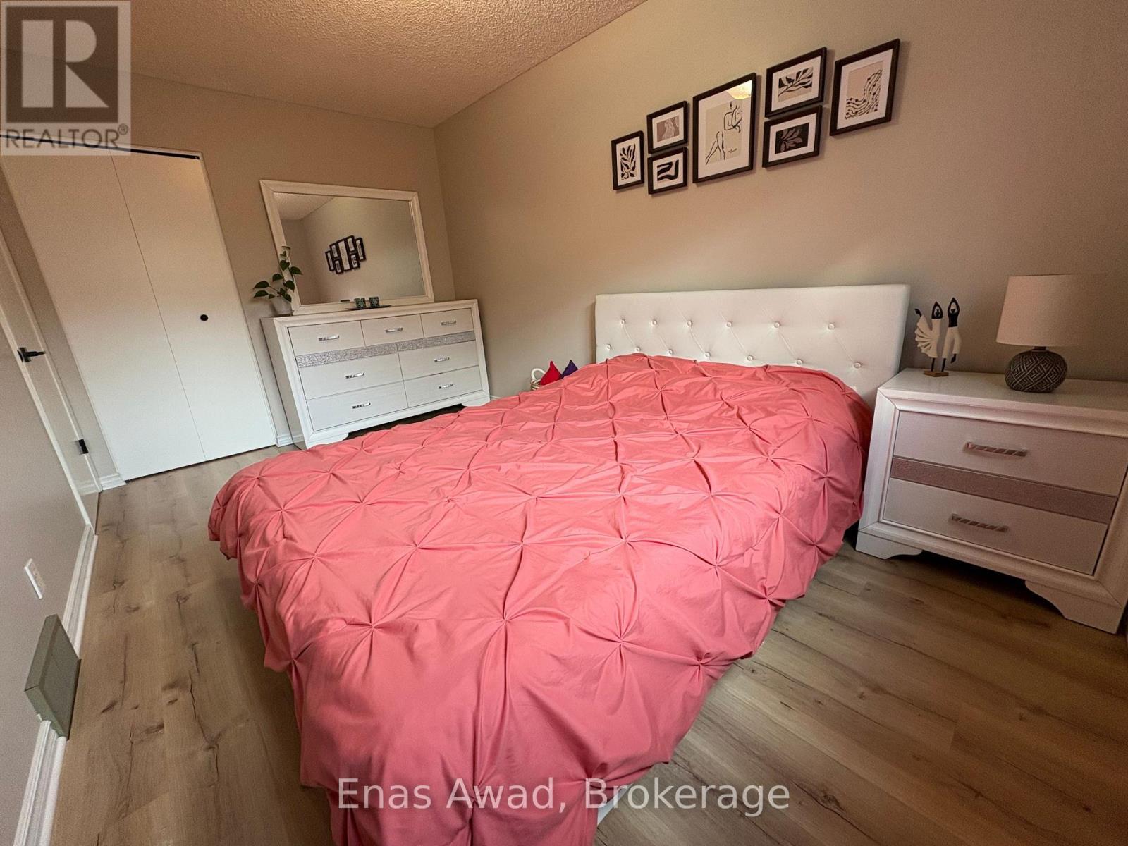 70 Churchill Street, Waterloo, Ontario  N2L 2X2 - Photo 5 - X13729702