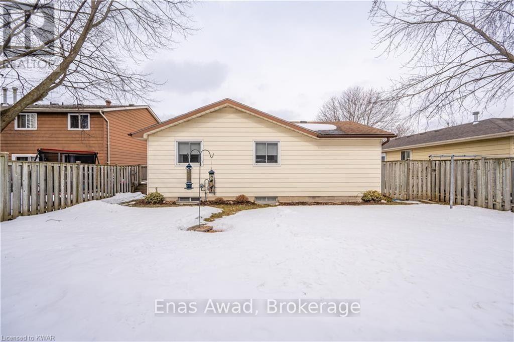 70 Churchill Street, Waterloo, Ontario  N2L 2X2 - Photo 8 - X13729702