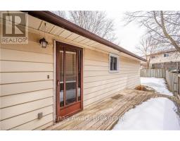 70 CHURCHILL STREET, Waterloo, Ontario