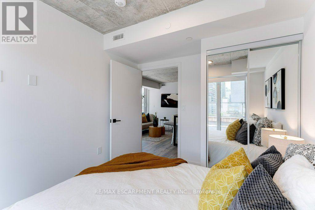 803 - 2 Augusta Avenue, Toronto, Ontario  M5V 0T3 - Photo 18 - C13729690
