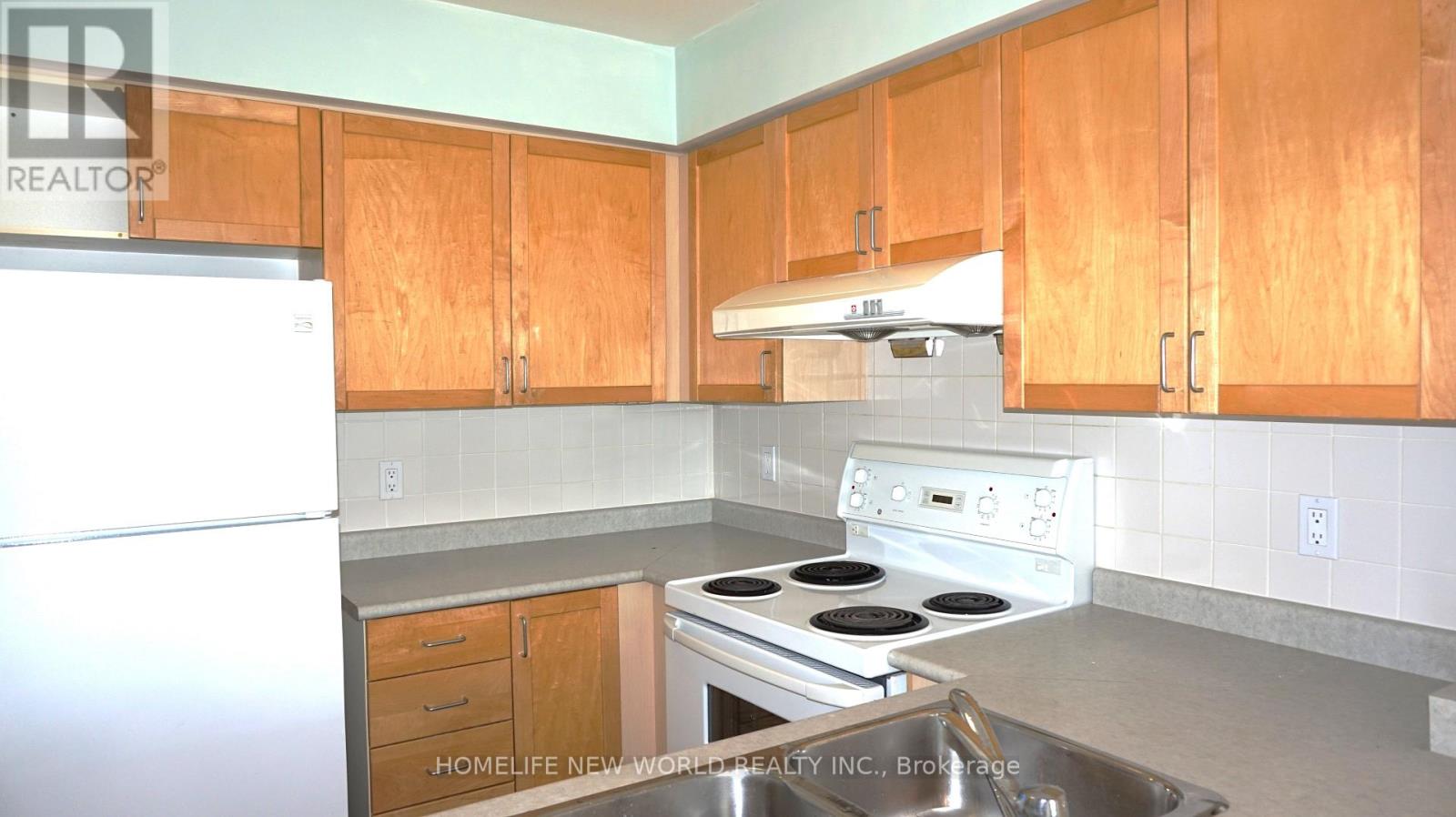 701 - 33 Empress Avenue, Toronto, Ontario M2N 6Y7 - Photo 6 - C13729694
