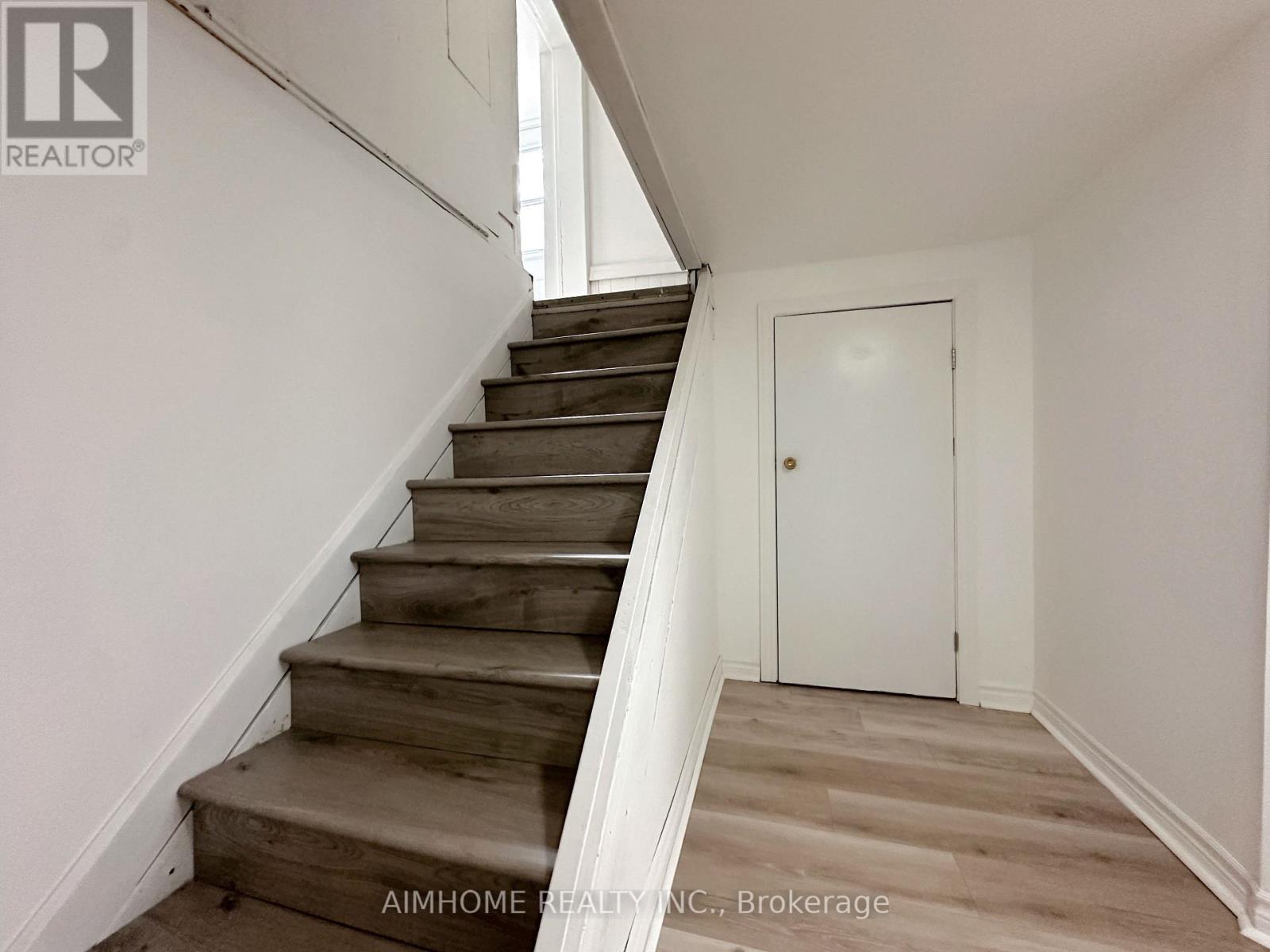 222 Richmond Street, Richmond Hill, Ontario  L4C 3Y8 - Photo 35 - N13638440