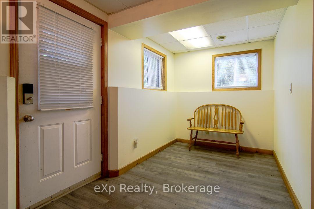 92 Parkside Avenue, South Bruce Peninsula, Ontario  N0H 2T0 - Photo 24 - X13729714