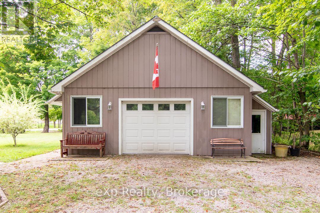 92 Parkside Avenue, South Bruce Peninsula, Ontario  N0H 2T0 - Photo 4 - X13729714